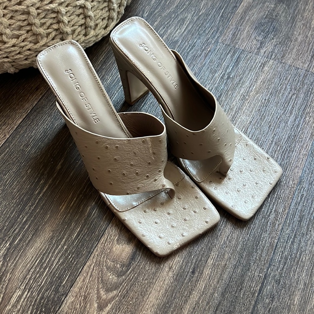 Song of Style Heel